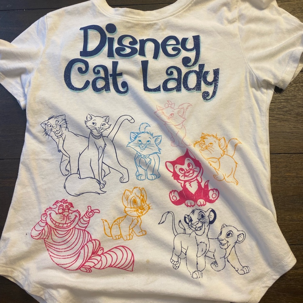 Disney white cat shirt